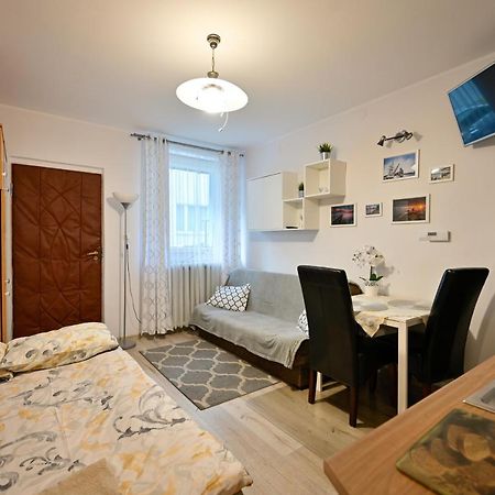 Pokoj Z Aneksem Kuchennym Gdynia Luaran gambar